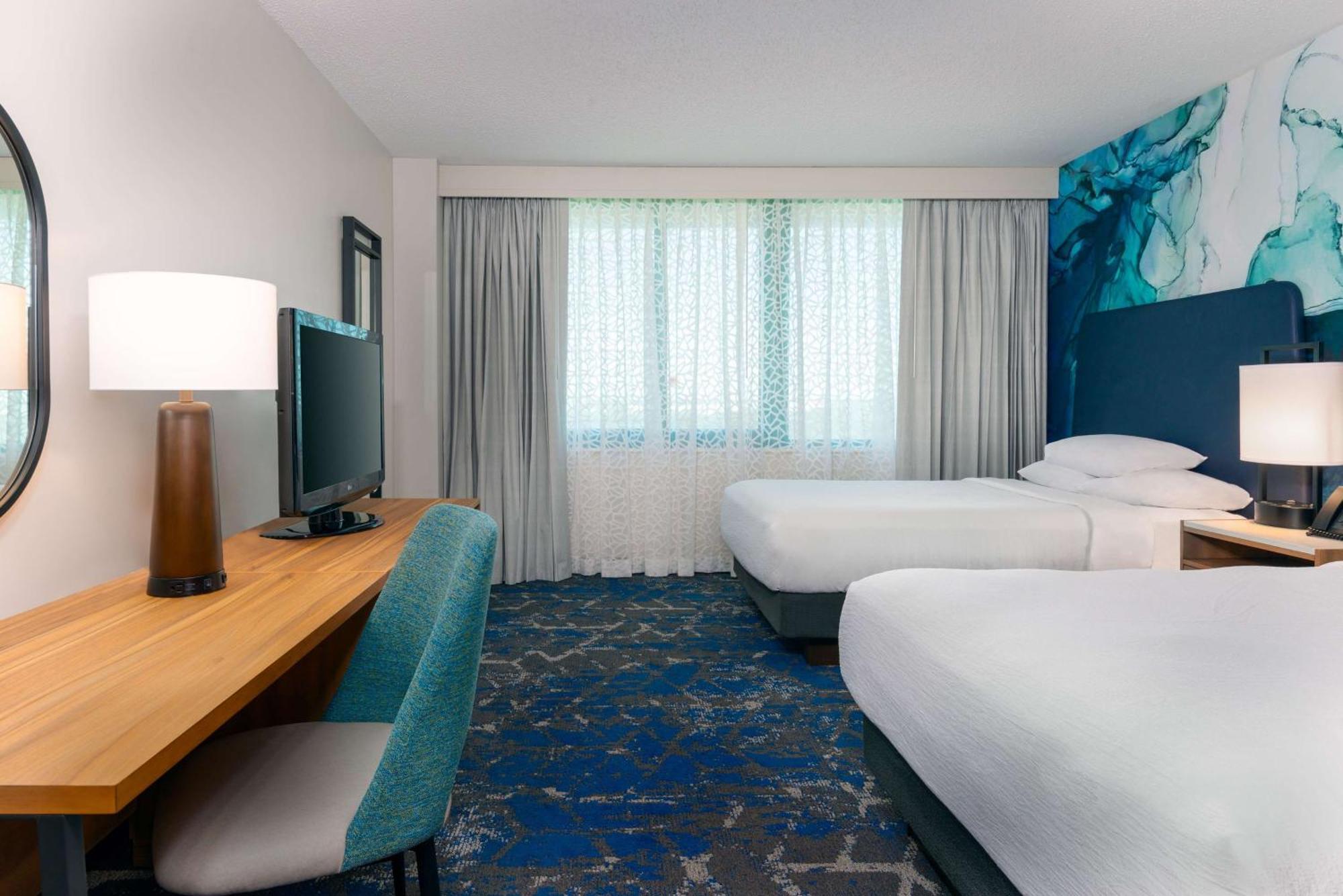 Embassy Suites By Hilton Tampa Usf Near Busch Gardens Zewnętrze zdjęcie