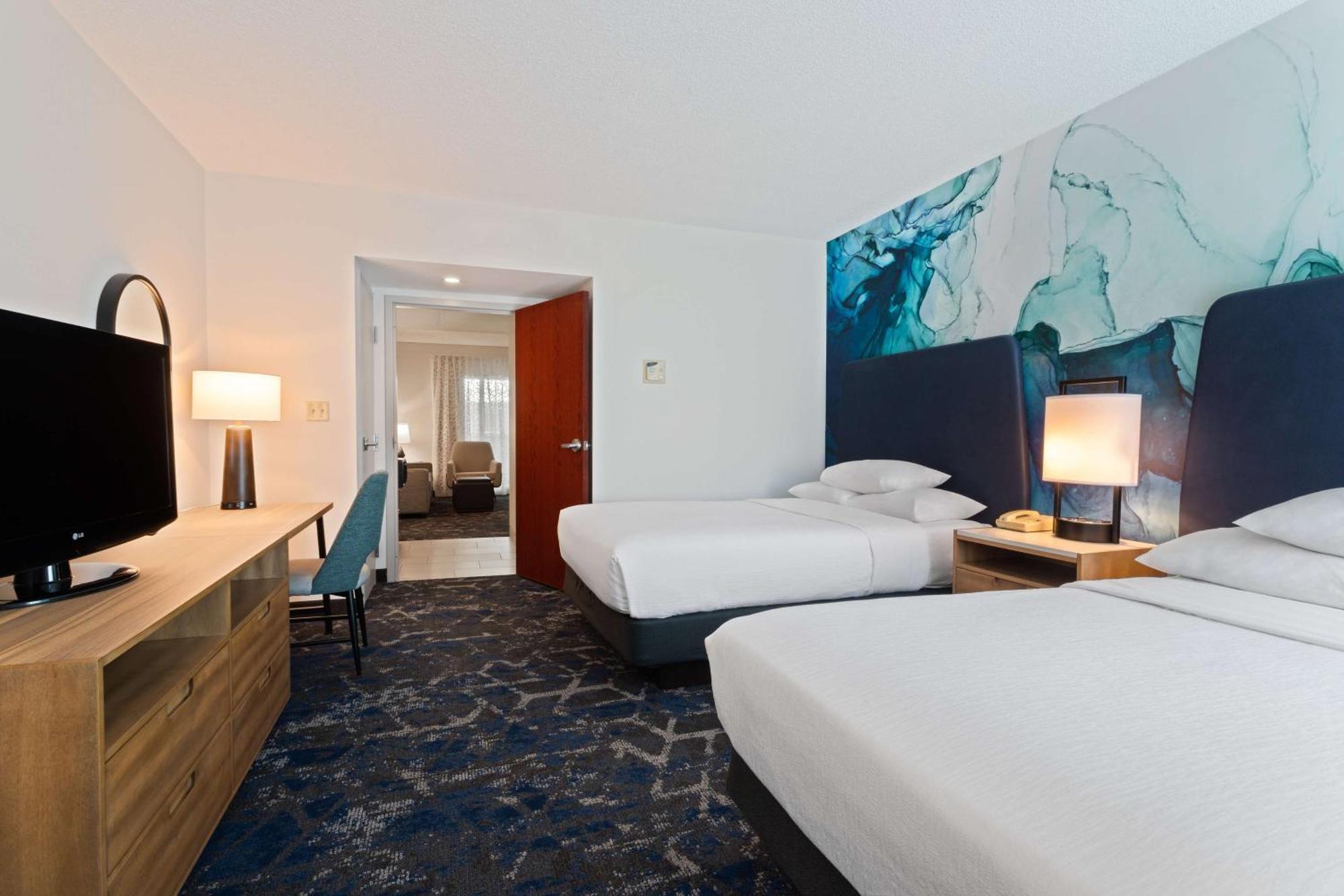 Embassy Suites By Hilton Tampa Usf Near Busch Gardens Zewnętrze zdjęcie